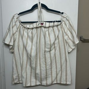 Vince Camuto off the shoulder linen top, beige & white, Size Large